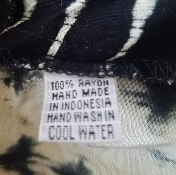 🌻Florencia Arias Tie Dye Romper Small - Picture 6 of 6